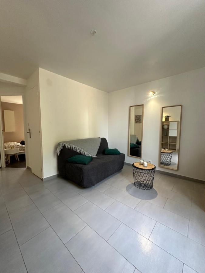 Superbe Appartement Cosy Jardin Corbeil-Essonnes Exterior photo